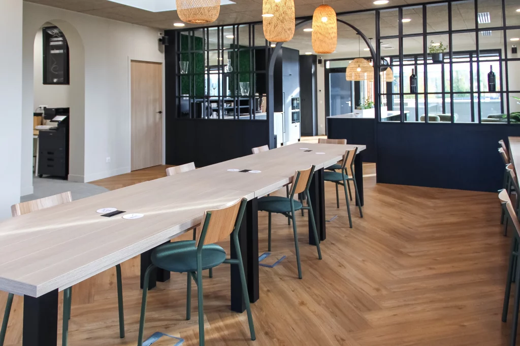 Open space coworking espace triangle